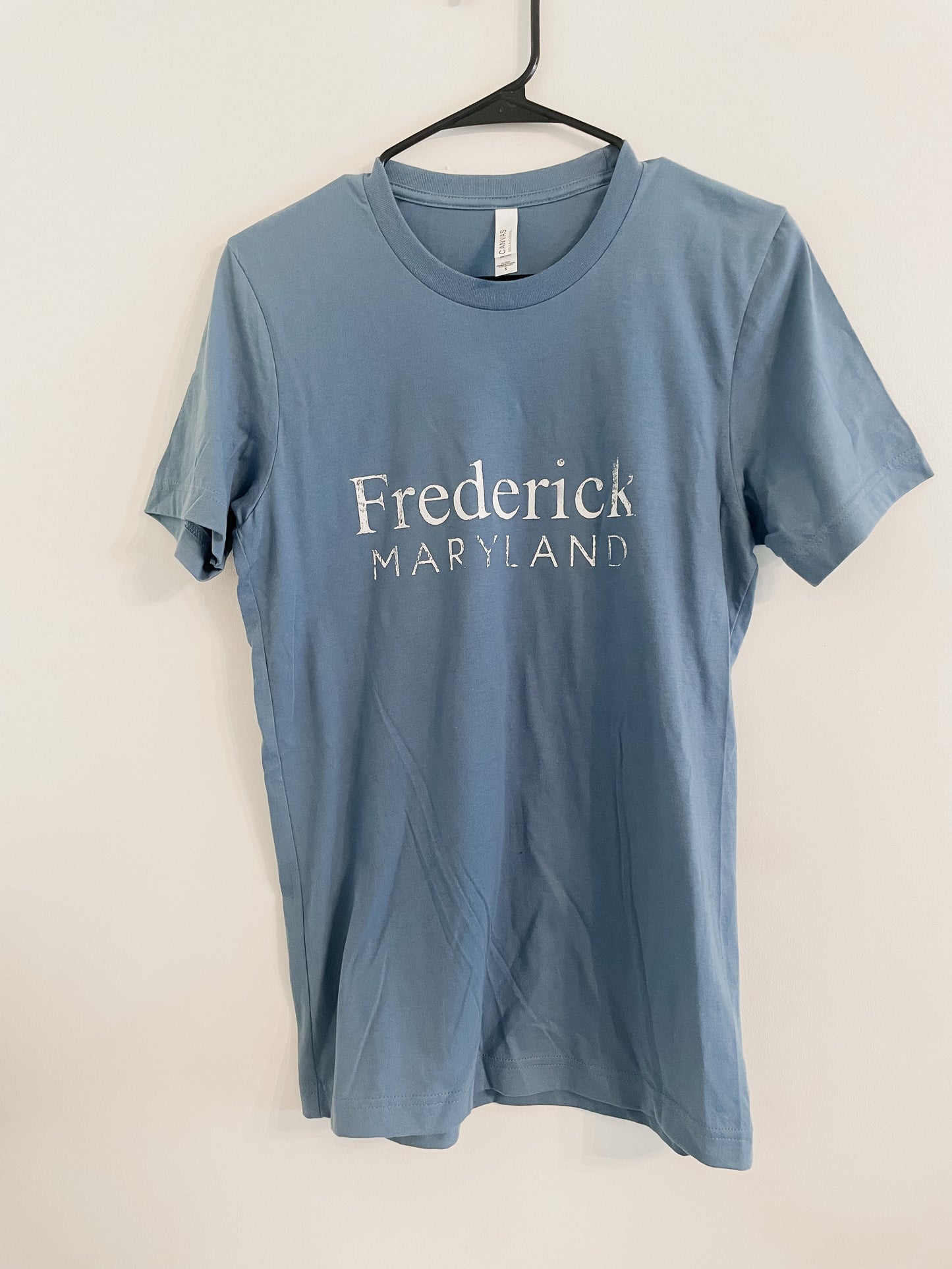 Frederick blue tee