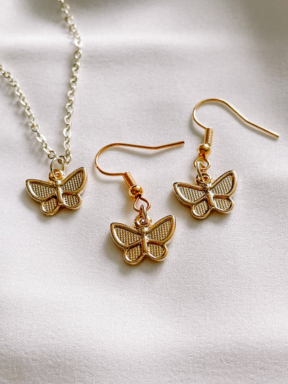 24k gold butterfly charm necklace