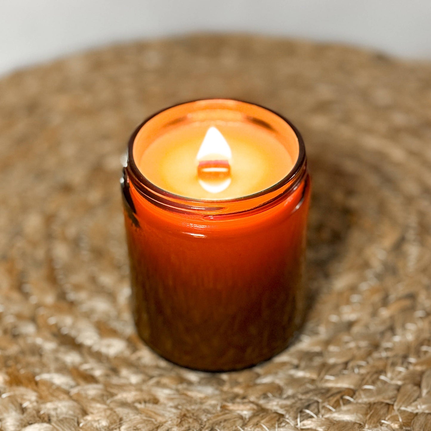 Dragon Rider Romantasy Candle – Saffron & Smoky Amber