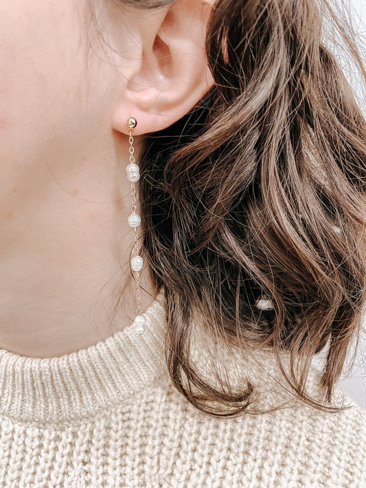 Irregular Pearl chain earrings